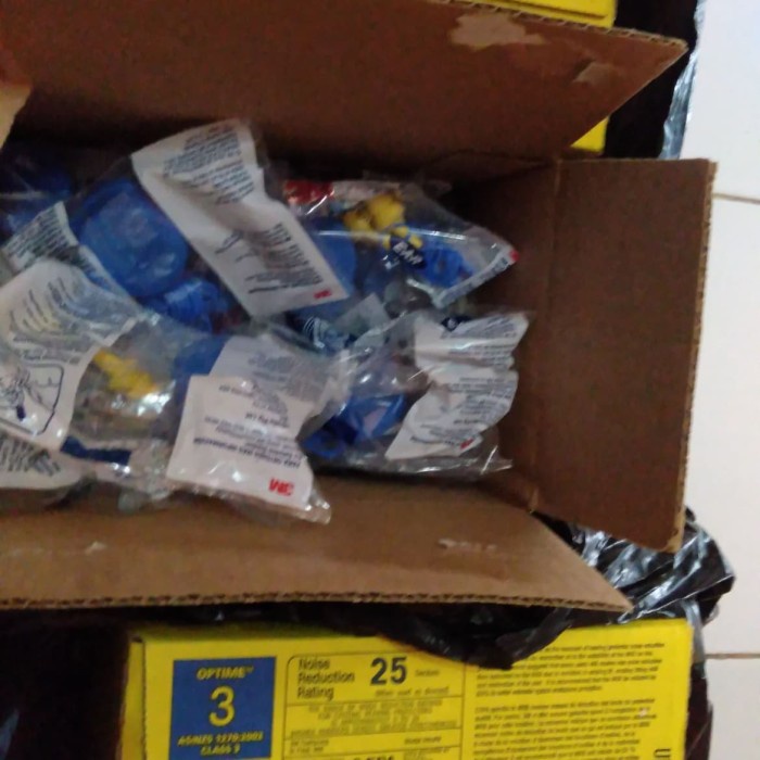 3M Ear plug ultrafit Casing 1 box isi 50 pasang -Tatasie