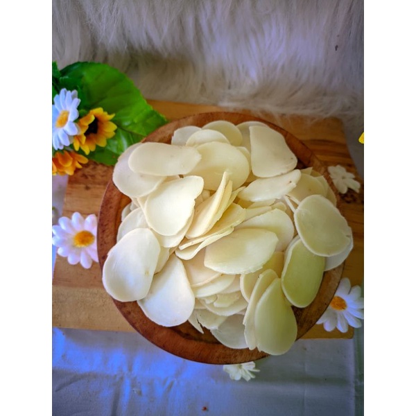 

KERUPUK BAWANG MENTAH GURIH RENYAH 500 gr