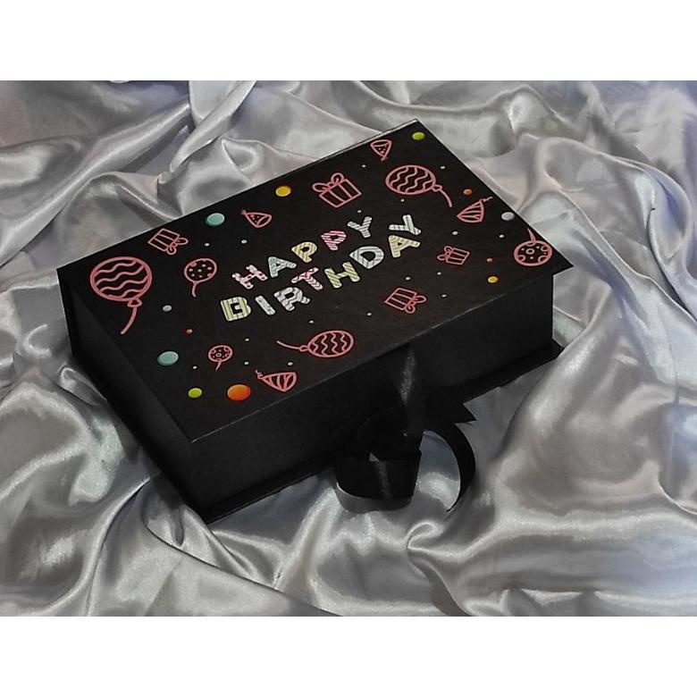 

COD Box Kado Ulang Tahun / Box Kado Spesial size P:26cm L:17cm T:7cm Bergaransi