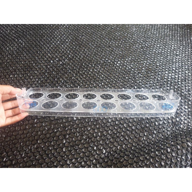 RAK TATATKAN TELUR KULKAS SANYO 1 PINTU