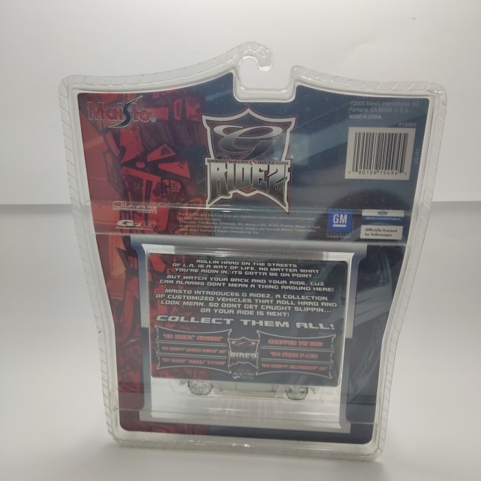 MUST HAVE KYM - MAISTO RIDES CHOPPED VW BUG - SILVER TERLARIS