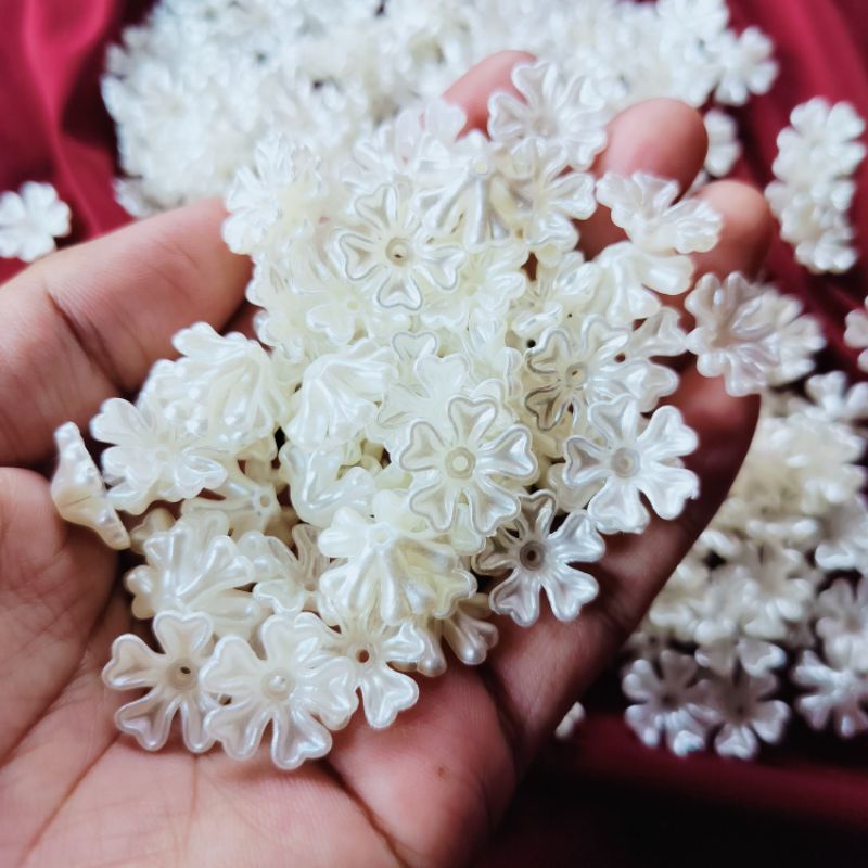 Manik Mote Pearl Bunga Sakura Manik Akrilik 10 gram