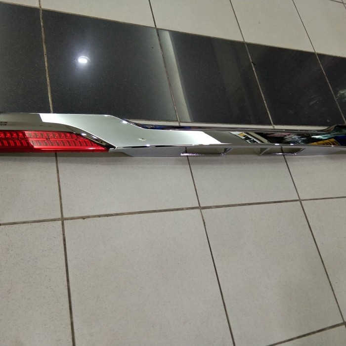 Baru Trunklid Grand Innova 2012-2015 Original