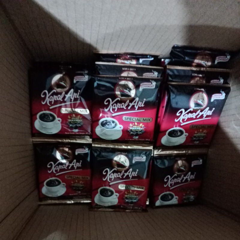 

Kapal Api special mix kopi + gula 1rtg