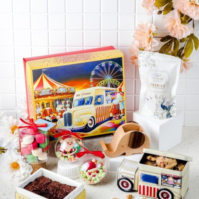 

Barang Terlaris !!! Decki Christmas Hampers 2022 Packing Aman Labelle_Porch
