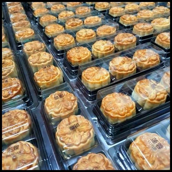 

BEST DEAL MOONCAKE HALAL KECIL ISI @3PC !