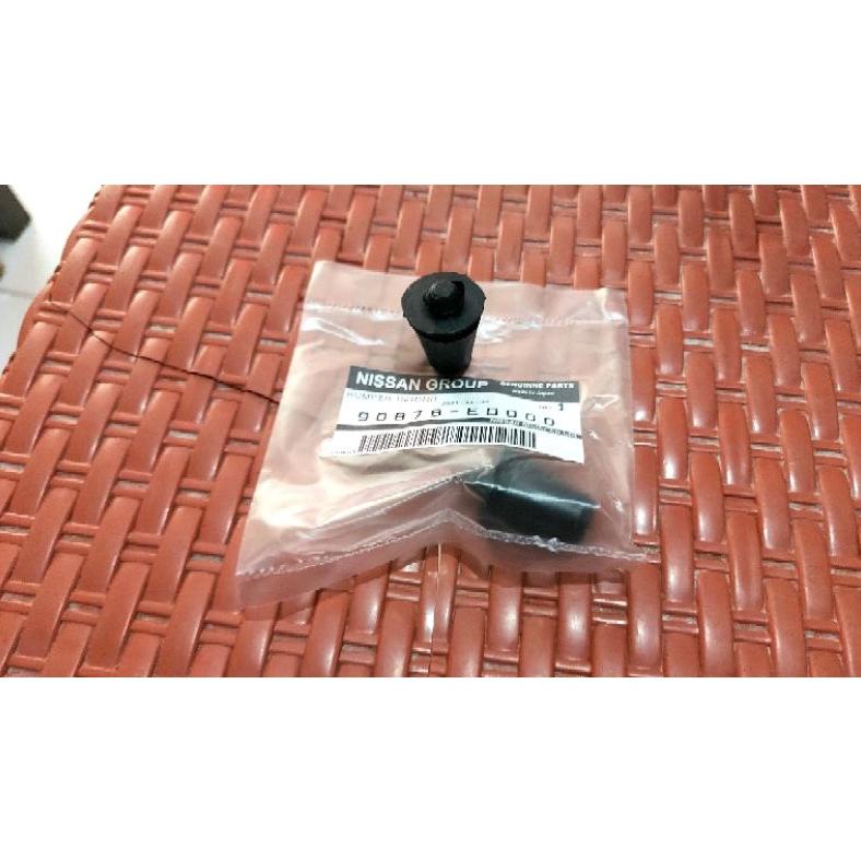 New Karet penahan pintu bagasi sper pintu bagasi grand livina .,