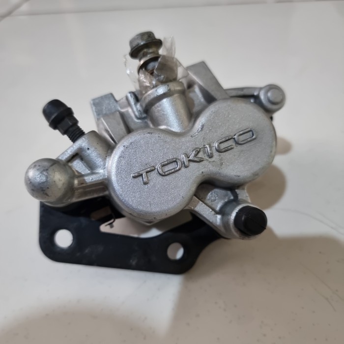 {BEKAS} Kaliper depan Tokico 2 piston - KIRI - Kawasaki ER6 ER6N Berkualitas