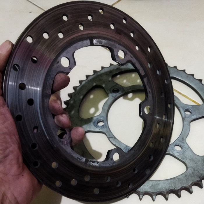 {BEKAS} part yamaha R6r discbrake belakang original Limited