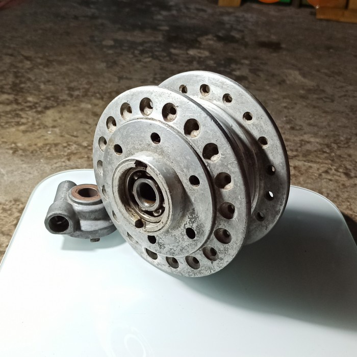 {BEKAS} tromol suzuki gt 380 original second Murah