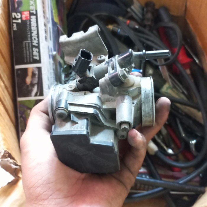 {Bekas} throtle body cb150r old set original Berkualitas