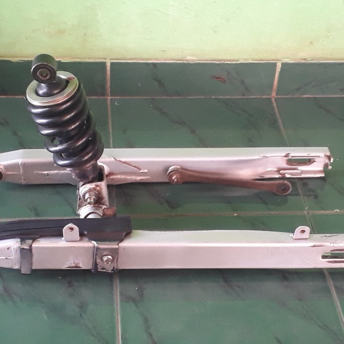 {BEKAS} swing arem arm jupiter mx satu set shock origianal copotan Limited