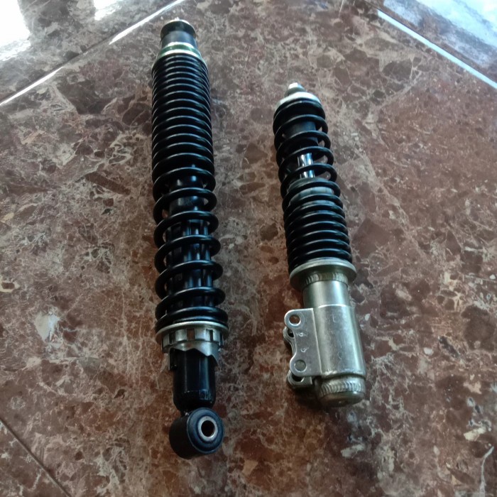 {BEKAS} shock depan belakang vespa sprint iget pnp primavera original copotan Murah