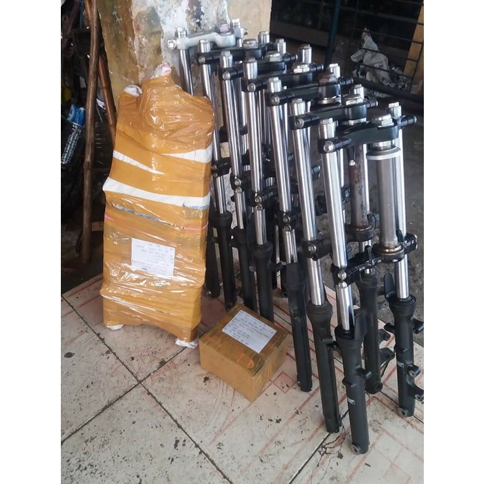 {BEKAS} shokbreaker dpn satria Fu 150 Facelift Limited