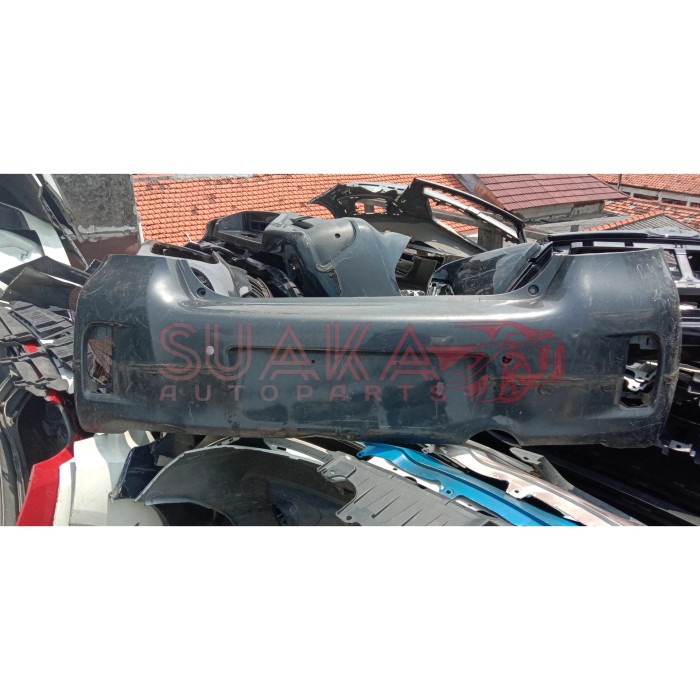 {BEKAS} Bumper bemper belakang yaris 2012 original Berkualitas