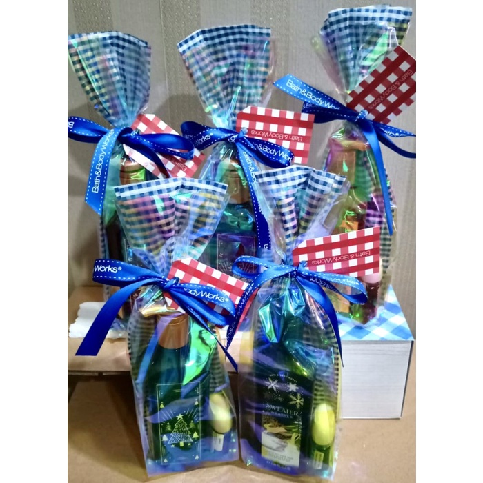

DISKON MURAH hampers natal Bath and Body works BERRY30.JAYA