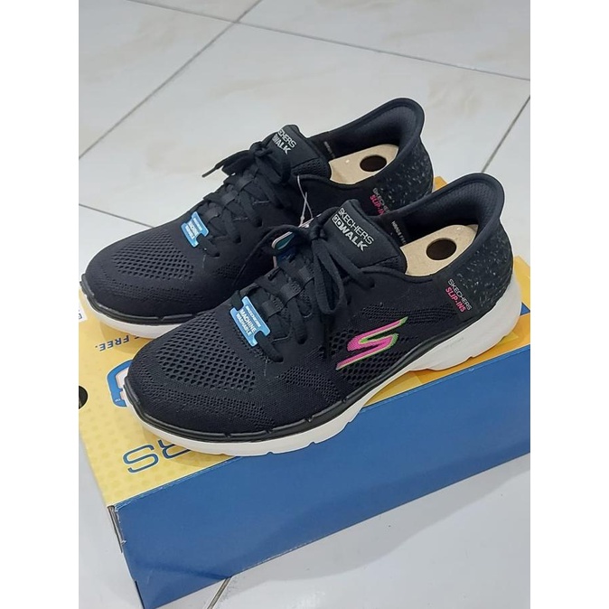 Sneakers Wanita Skechers Go Walk 6 Vivid Idea Original Bnib - Black Momomshop1