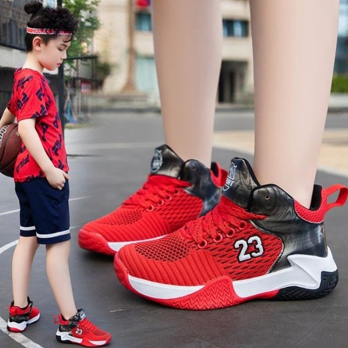 sepatu basket anak / sepatu olahraga anak laki original import