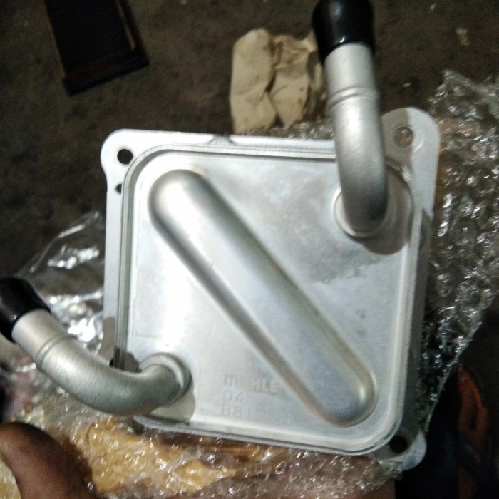 {Second} oil cooler Nissan grand livina Limited