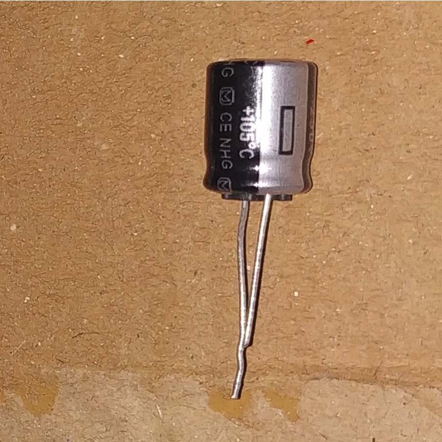 C Elko Elco 10uF 250V 10 uF 250 V Panasonic