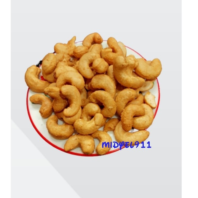 

Kacang Mede Original/Asin 1Kg