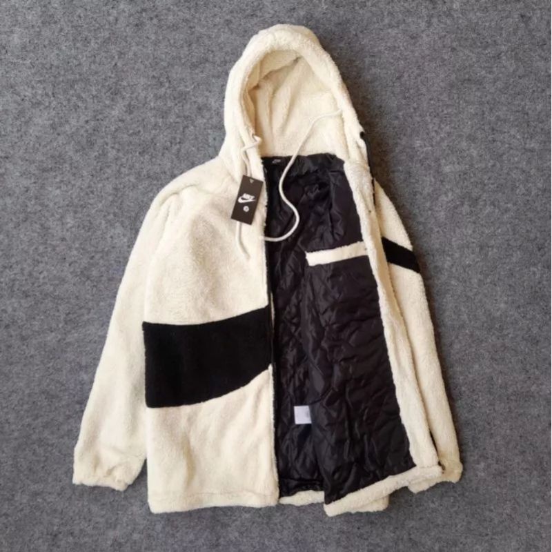 OKLEN Keren  Jaket Ziper Serva Nike Emboos White Black Unisex Tag + Label
