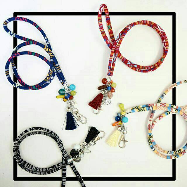 

Tali Id Card/Nametag Etnik (Tanpa Tempat Kartu)