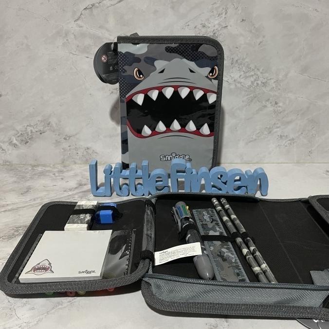 

Smiggle Midi Zip Kit/Pencil Case Smiggle/Smiggle Shark Budz Original