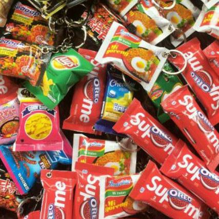 Ganci Gantungan Kunci Miniatur Souvenir/ Miniatur Snack/ Gantungan Kunci Miniatur Snack