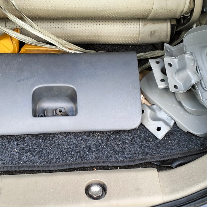 Asli Tutup Laci Toyota Kijang Kapsul Th 2000 Up Hemat