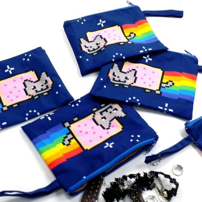 

Pouch Nyan Cat untuk Tempat Pensil Perhiasan Kunci Handphone