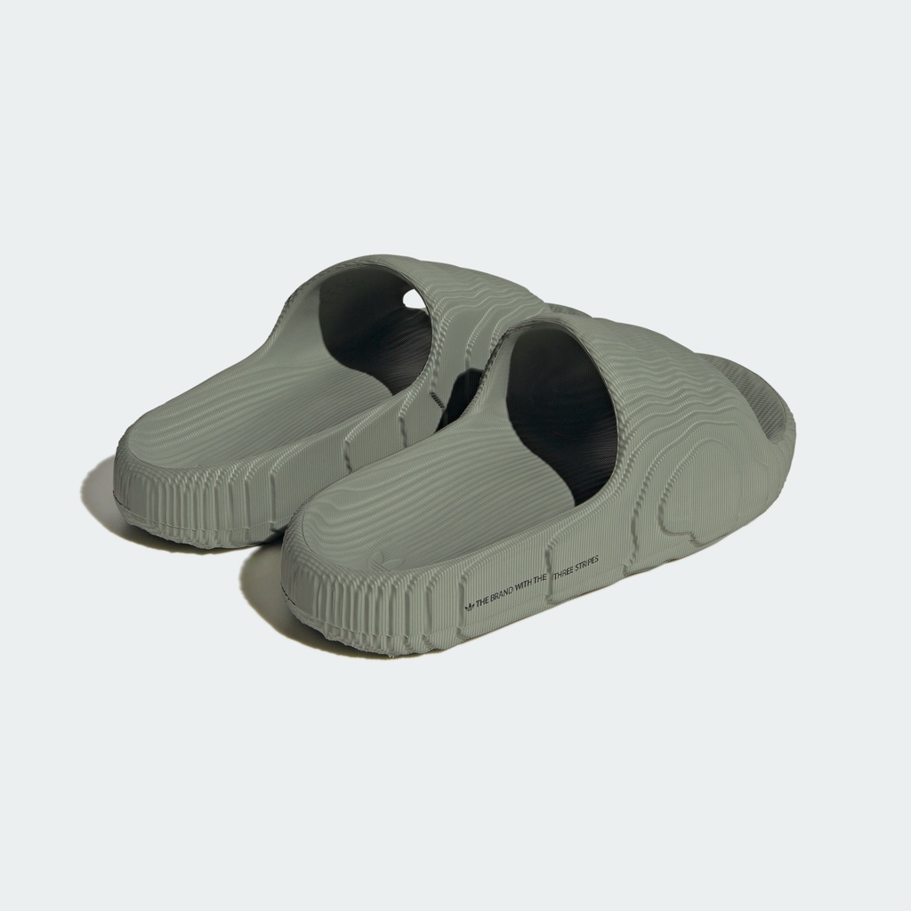 adidas ORIGINALS Slides Adilette 22 Wanita Hijau Sneaker IG8264