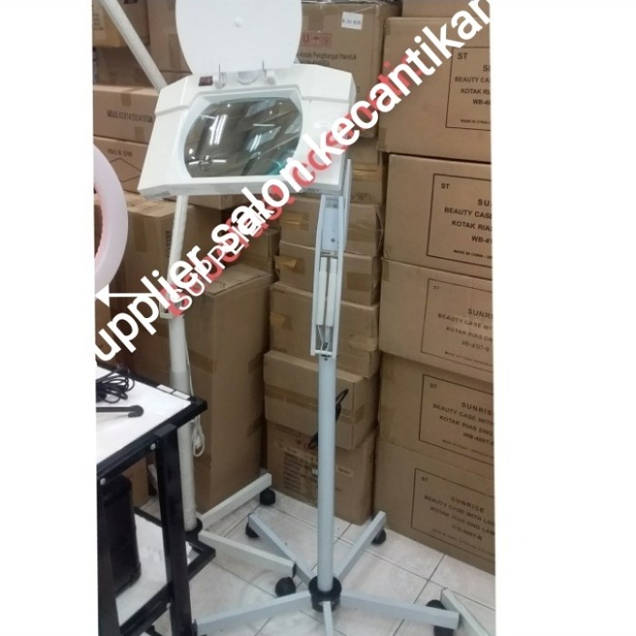 

✨Sale Lampu Facial Kaca PembesarMikataKotak Limited