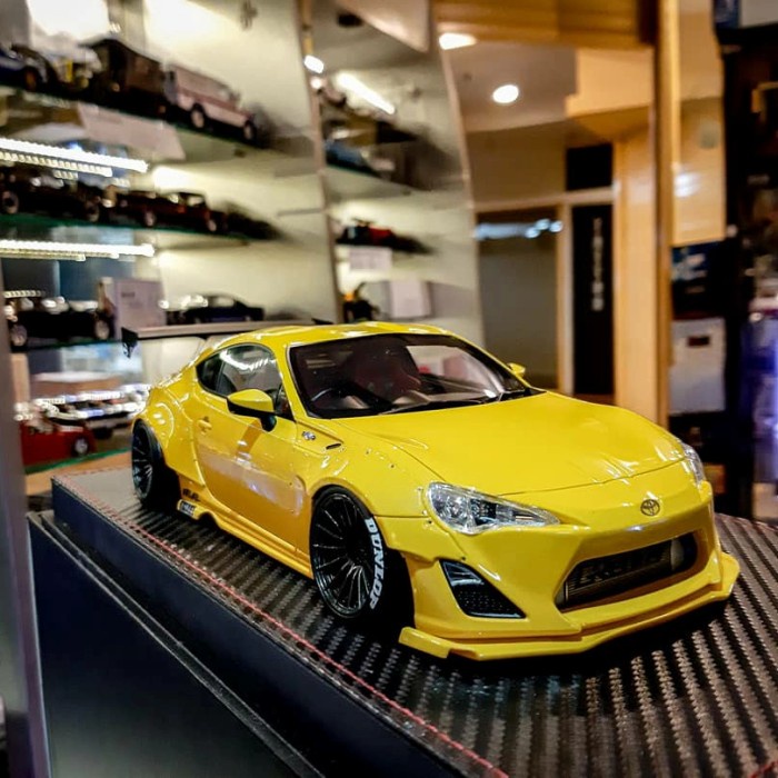 ✅Termurah Diecast 18 Make Up Model Ideatoyota Ft 86 Rocket Bunny Limited