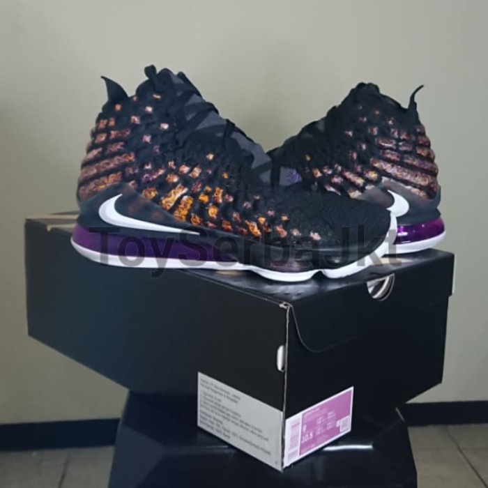 ✨Ori Lebron 17 Xvii Lakers - Us 9 / Eu 42.5 Terbaru