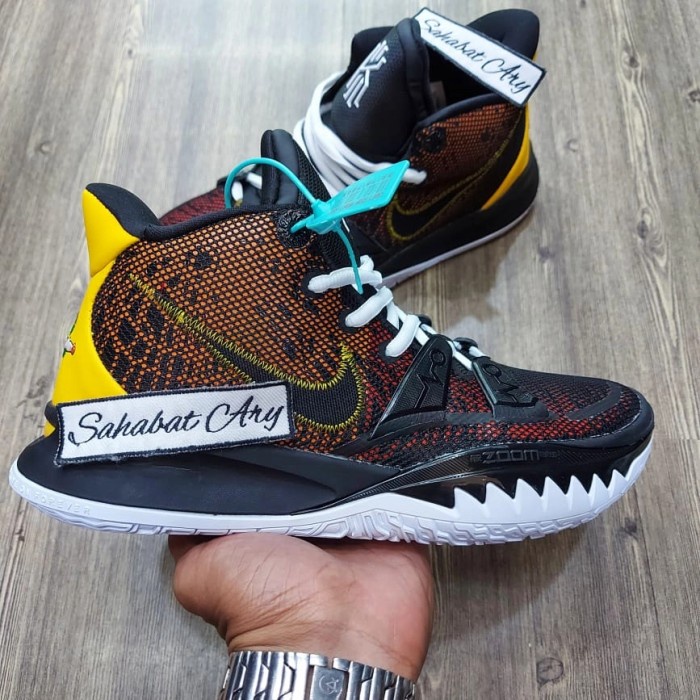 ✨Ori Sepatu Kyrie 7 Rayguns Terbaru