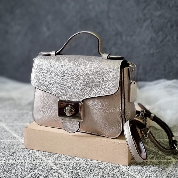 ✨New Coach F87708 Cassidy Top Handle Crossbody Platinum Terbaru