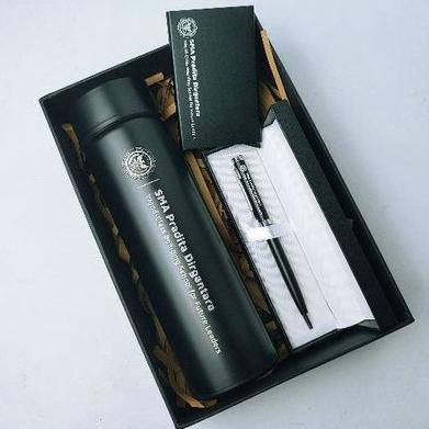 

LARIS Gift Set Hampers Corporate, Hampers Wisuda, Kado Ulang Tahun MURAH