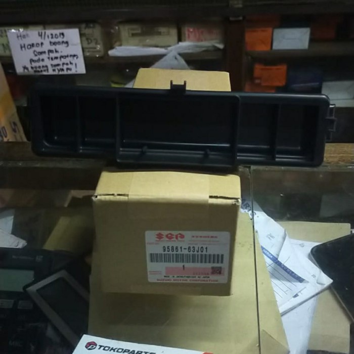 Asli Cover Tutup Filter Ac/Kabin Ertiga/Swift