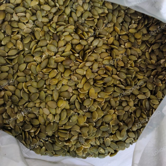 

RAW PUMPKIN SEED/BIJI LABU MENTAH 1KG