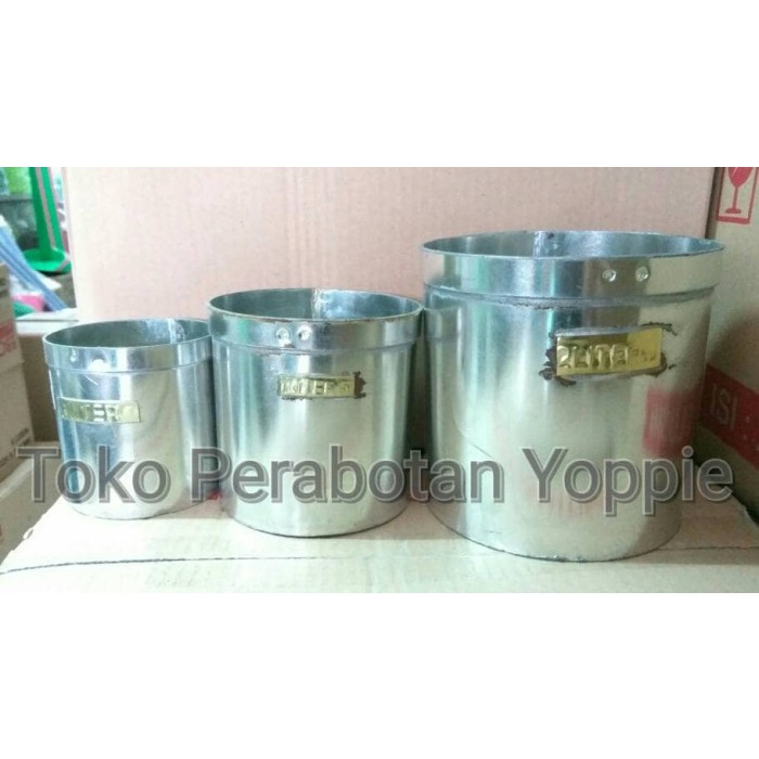

Literan Ukuran 1/2 Liter