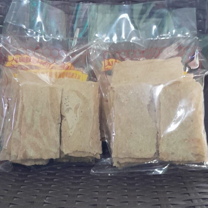 

Kerupuk Gendar Puli Mentah 250 Gram