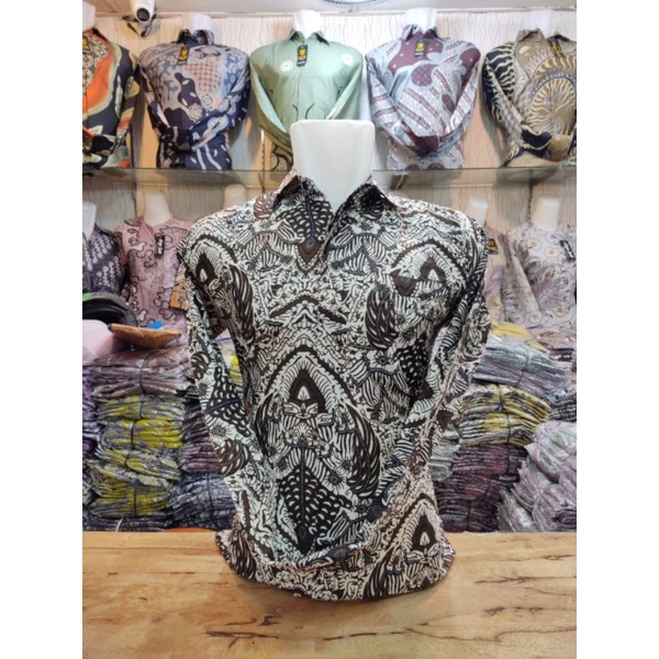 Batik Pria Slimfit Lengan Panjang