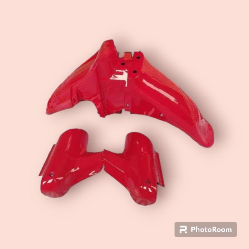 SPAKBOR DEPAN SATRIA HIU MERAH