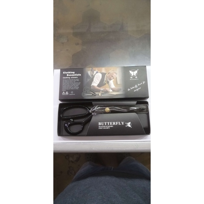 

Gunting Kain Butterfly