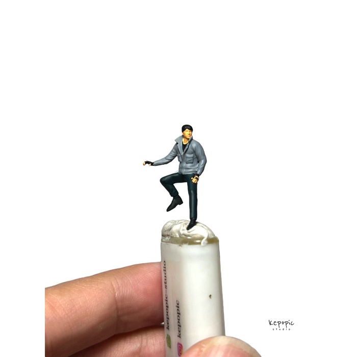 FIGURE KOTARO MINAMI KAMEN RIDER SKALA 1/64 HOTWHEELS BANDAI KS77