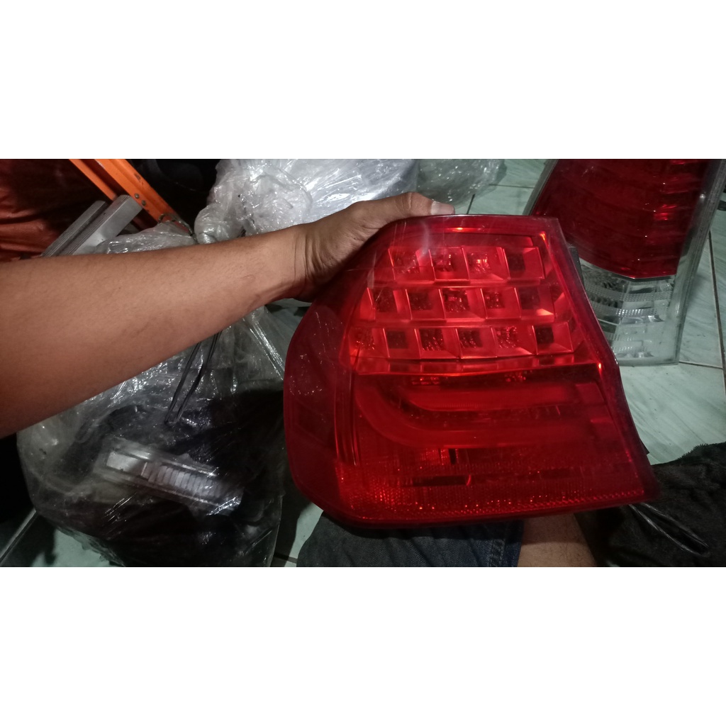 Stoplamp kanan bmw e90 original
