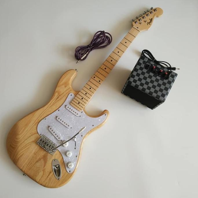 Paket Gitar Listrik Fender Stratocaster Natural Amply Dan Jack Murah