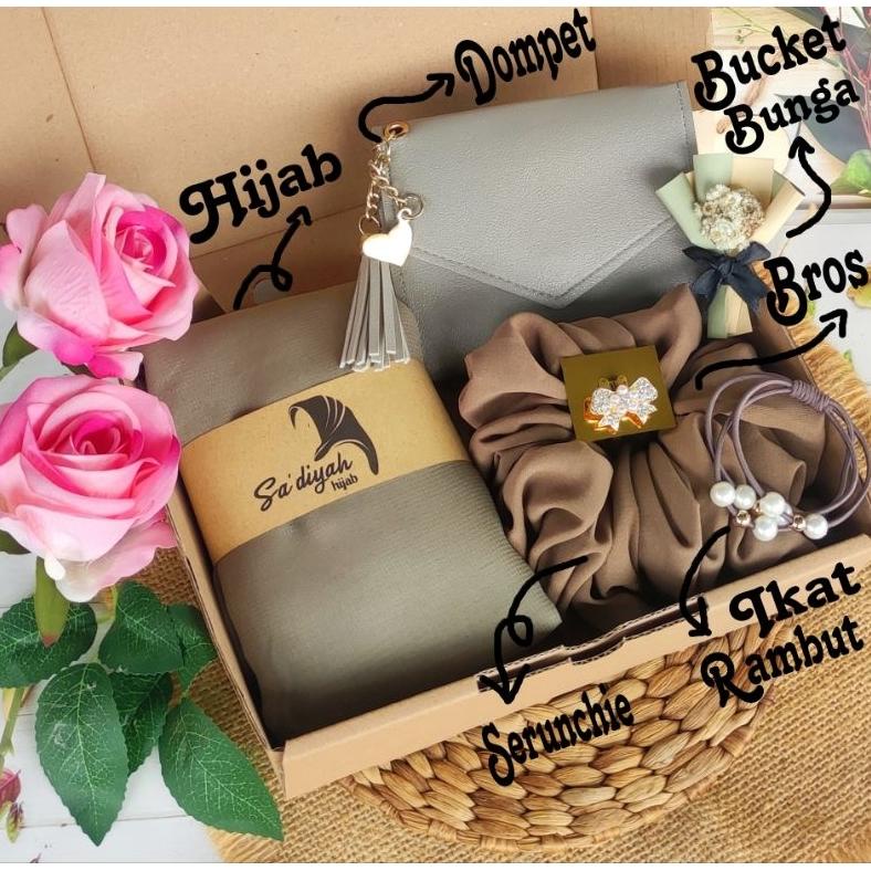 

Big Sale Hampers Hijab Murah/ Gift Box Hampers Ultah/ Hampers Nikahan/ Hampers Wisuda Promo