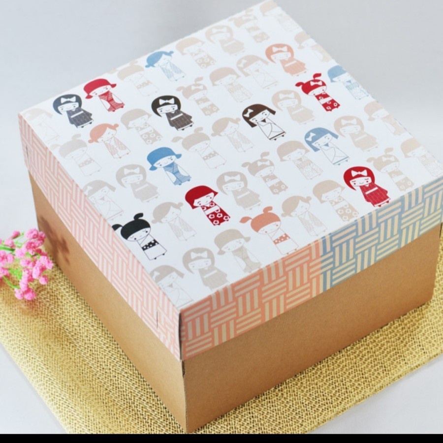 

5 pcs dus kue box cake kardus colorful kawaii size 22 x 22 x 10 cm